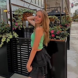 Meet your Posher, Camille